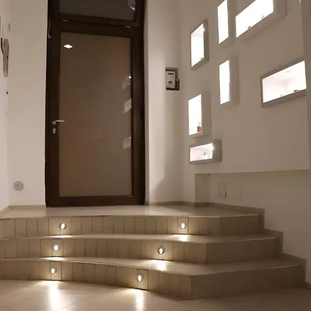 Ely Apartment